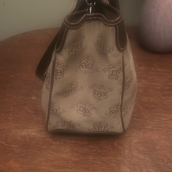 Dooney & Bourke Donegal Crest Tote with Strap - Picture 4 of 15